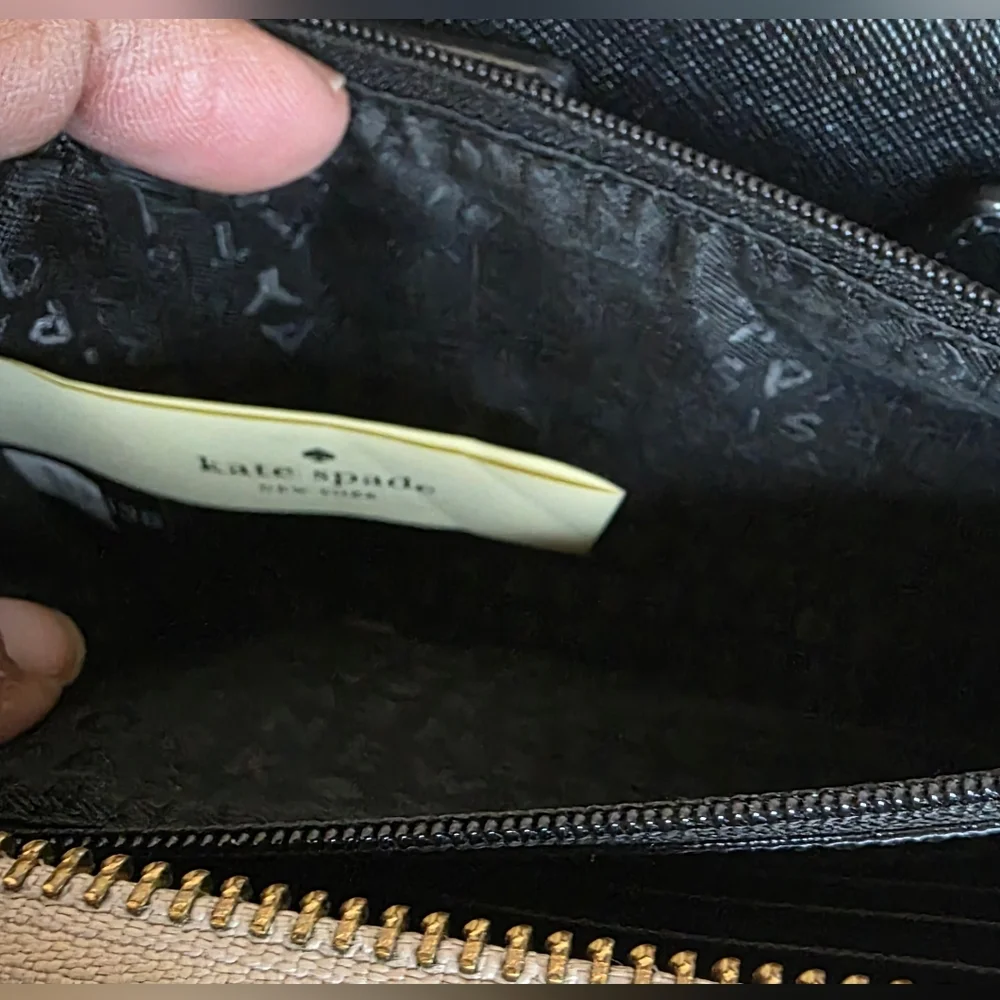 Kate Spade Laurel Way Neda Wallet Wristlet - Two-toned Beige/ Black - Picture 4 of 4